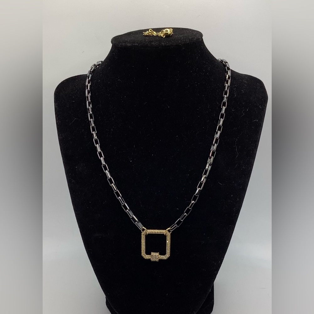 Astrid Necklace - Picture 6 of 8